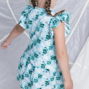 Mim-Pi "Dress in Swan Lake"